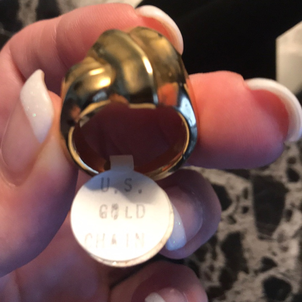 Gold Ring Size 7 - Picture 3 of 4